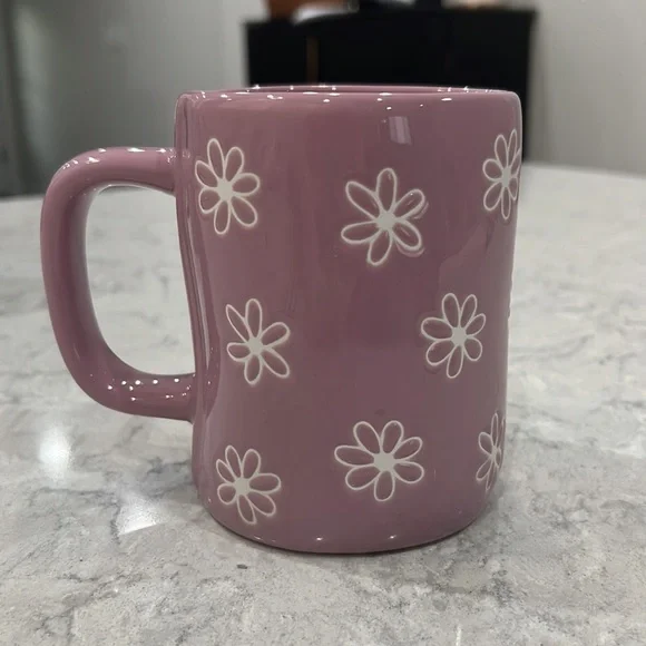 New Rae Dunn “NANA” Mug - Picture 2 of 4